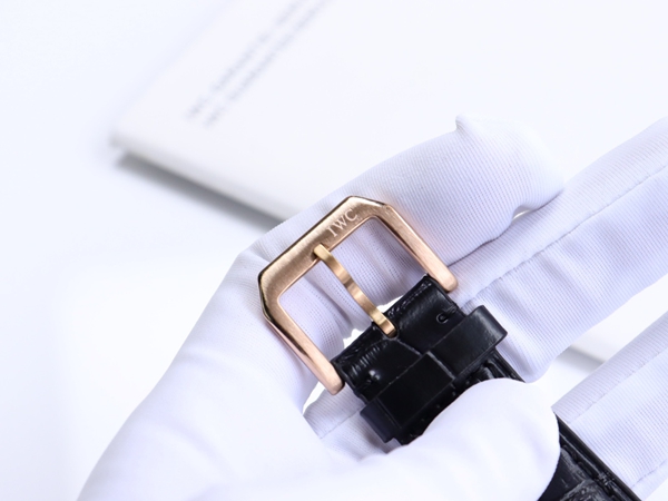 アイ・ダブリュー・シー角部分ディテール